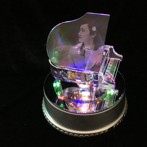 周杰伦/李易峰/肖战/王一博/胡歌周边手办水晶钢琴十岁生日礼物