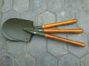 tb080059970淘宝全新 正品工兵锹 65式工兵铲 锰钢户外野营木柄老式