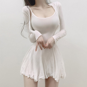韩国东大门时尚女裙2024显瘦吊带百褶连衣裙短裙+开衫外套两件套