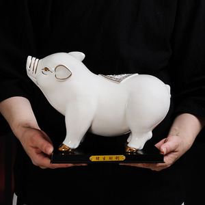 陶瓷猪摆件招财镇宅工艺品瓷器猪摆设家装客厅办公室摆设可爱小猪