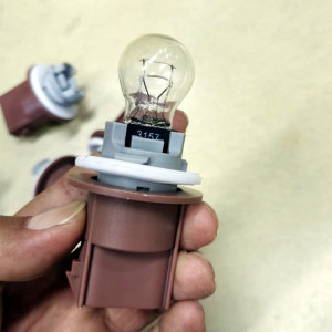 tail light socket 使用于进口福特 12v 3157 t25 灯座 灯泡