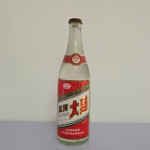 温河大曲铁盖1998年44度山东陈年老酒库存酒收藏原创促销