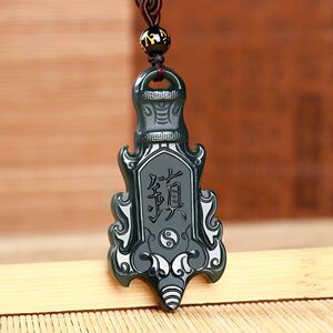 拍卖捡漏天然新疆和田玉吊坠青玉密宗镇魔杵吊坠情侣玉佩玉石挂件