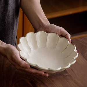 lifeand日本美浓烧梨花小兵花形陶器家用日式简约陶瓷餐盘子餐具