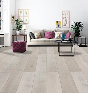 北欧浅色橡木大自然原木色客厅卧室家用强化复合木地板厂家直销