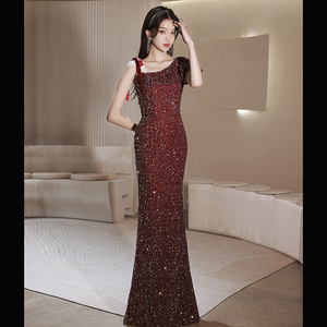 红色晚礼服裙女新款2022爆款宴会气质鱼尾设计感高级年会主持人裙
