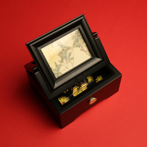 巫故宫联名sankyo木质八音盒卡农音乐盒创意生日礼物女生中式复古