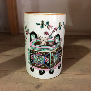 清代瓷器笔筒