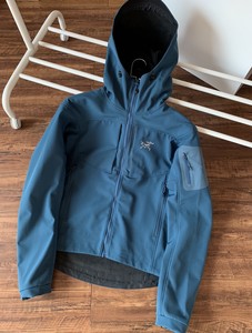 arcteryx/始祖鸟软壳衣男veilance户外加绒防风防水保暖夹克外套