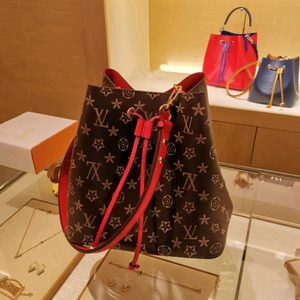 lv女包大包正品