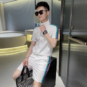 精神小伙衣服男条纹