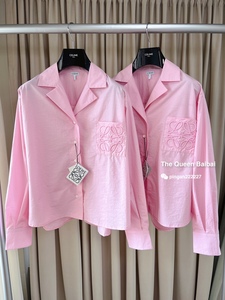 国内现货Loewe 2022春夏新款粉色Logo宽松款衬衫衬衣女