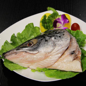 三文鱼头超大整只新鲜冷冻鱼头炖汤煲汤海鲜鱼类400g只省内10包邮