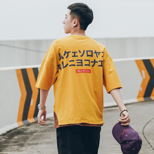 quella strada/那道撞色假两件卡通印花短袖t恤男潮宽松圆领半袖