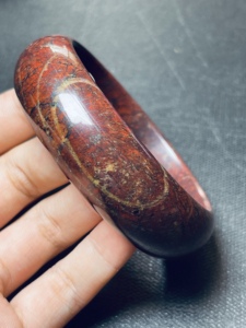 微瑕疵红伊丁陨石手镯内径62毫米宽20毫米玉石手镯一图一物5013