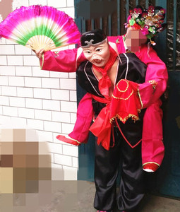 新款猪八戒背媳妇全套演出服装道具二人转社火表演老汉背妻道具