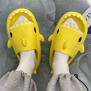 夏季ins风可爱小鲨鱼情侣拖鞋chic大人室内外穿防滑沙滩凉鞋男潮