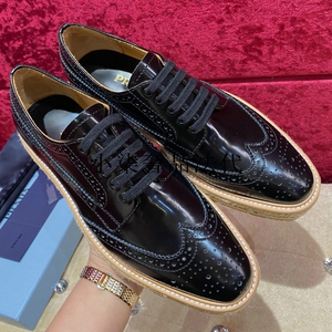 代购prada普拉达女鞋系带亮面皮革拷花休闲百搭草编厚底松糕鞋