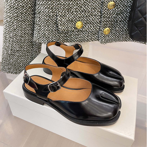 【高版】mm驴马大猪蹄子tabi分趾鞋牛皮亮面平底玛丽珍搭扣凉鞋女