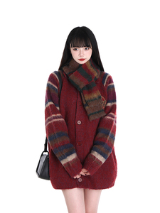 新款针织外套女秋冬季跨年穿搭带围巾本命年2024新年红色开衫毛衣