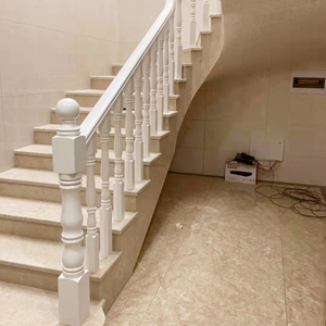 罗马柱楼梯扶手