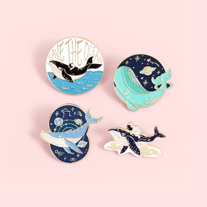 exo鲸鱼与宇航员圆形胸针可爱日系情侣 一对 卡通包包饰品徽章