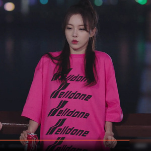 我的小确幸周程程黄一琳同款衣服玫红色字母印花宽松t恤上衣学生t