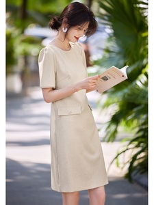 广州十三行女装爆款连衣裙小香风优雅气质珍珠装饰设计感短袖裙子