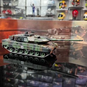 1：72合金坦克模型豹2A6坦克模型军事装甲战车二战爬虫摆件
