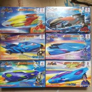 正版小白龙星际飙车王 炫烈狮王s突击速龙雷火战鹰惊天鲨仓爆狼牙