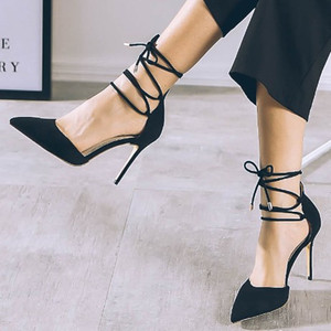 春季百搭性感凉鞋细跟尖头真皮脚环绑带黑色高跟鞋中空系带罗马鞋