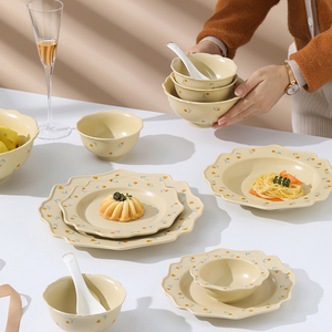 碗盘套装创意陶瓷碗筷高颜值餐具ins风米饭碗家用汤碗大碗吃饭碗