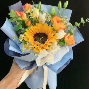 向日葵小花束毕业季配送韶关深圳珠海番禺广州花店鲜花速递同城送