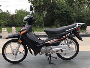 铃木赛胜110摩托车