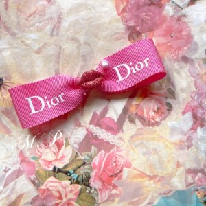 {大牌小物}手作资费 baby dior下午茶人鱼姬蝴蝶结发夹monperi