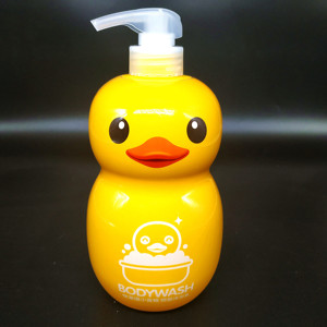 台湾采购 快洁适小黄鸭滋润抑菌沐浴露温和无刺激1000ml小熊猫