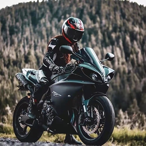 雅马哈重型摩托车