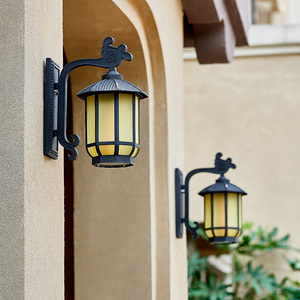 别墅入户门灯