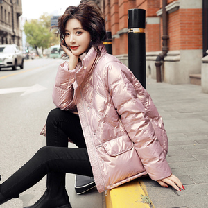 菱格羽绒服女短款