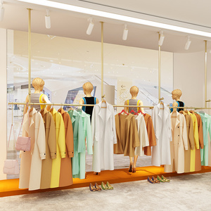 服装店正挂架上墙