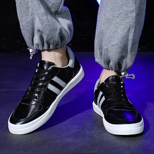 小黑鞋ins街拍潮鞋阳光男孩亮面小皮鞋上班族暖男慵懒港风显脚长