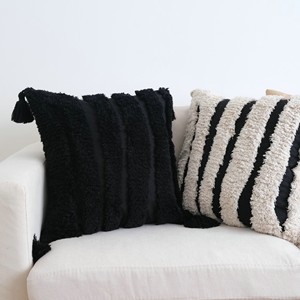 ins小兔毛条纹黑色冬季抱枕套靠枕靠垫不含芯客厅沙发毛绒样板间