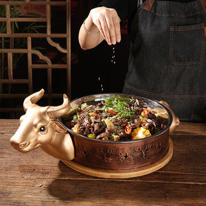 创意餐具网红牛头摆台铁艺异形个性干锅酒精加热意境火锅牛形盘子