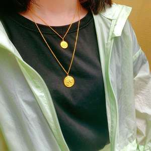土耳其金币项链叠戴双层2021年新款锁骨链女黄金飞马圆牌吊坠足金