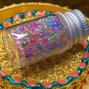 释加牟尼幻彩坚固子一瓶约3000颗 七彩色 供舍利塔嘎乌盒