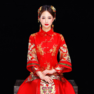 000人付款淘宝出全新新娘结婚礼服裙中式唐装秀禾服大翻领上衣鱼尾