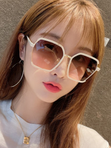 暴龙精英白框太阳眼镜潮流女士夏海边防紫外线大脸墨镜防晒网红款