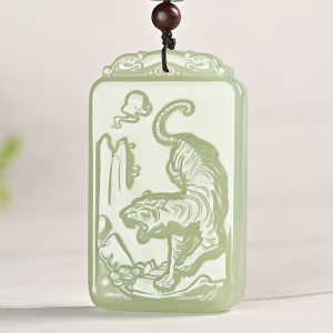 和田玉青白玉老虎玉牌生肖虎吊坠男女款天然玉石双面雕刻老虎挂件