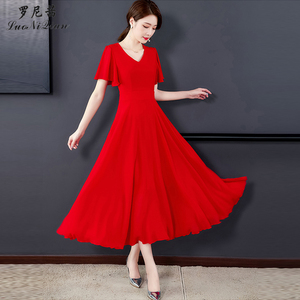 夏季红色雪纺连衣裙2023年新款收腰显瘦气质大码阔太太纯色裙子夏