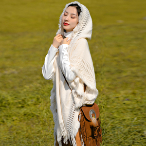 白色连帽针织毛衣斗篷外搭波西米亚风云南旅游度假森女系流苏披肩